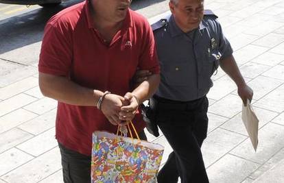 Sud ga oslobodio optužbe za silovanje Čehinje (16)