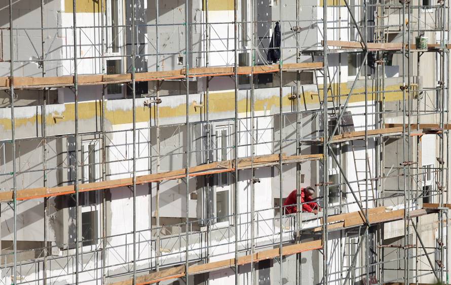 Više od 1.700 zahtjeva za subvencioniranje kredita