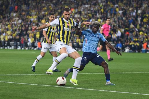 UŽIVO HNL transferi: Baturina putuje na liječnički u Italiju. Dinamo želi veznjaka Adane?