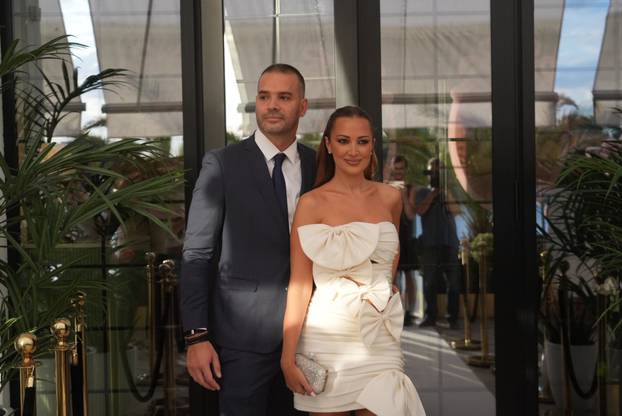 Beograd: Aleksandra Prijović i Filip Živojinović organiziraju proslavu krštenja i prvog rođendana kćeri Arije