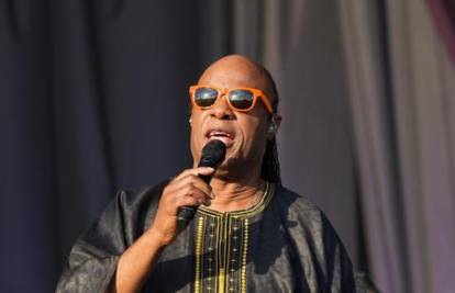 Nije usporio: Stevie Wonder dobit će trojčeke u 65. godini