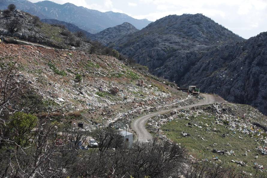 24SATA Sveti Juraj: Odlagalište otpada u sklopu Parka prirode Velebit