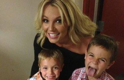 Sin Sean ipak neće nastupati s Britney: Ja sam se samo šalila