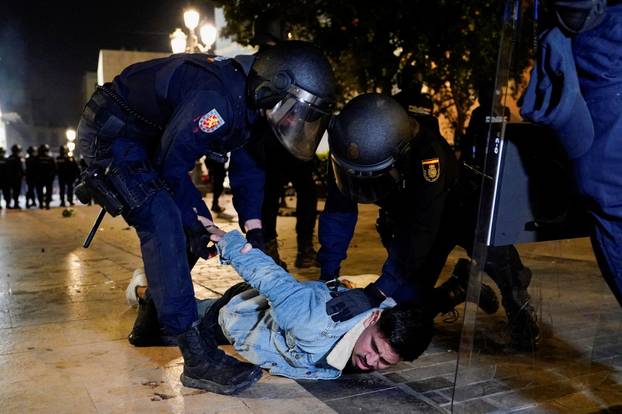 Protest against management of emergency response to the deadly floods in Valencia