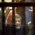 Bivši predsjednik Mohamed Mursi srušio se na sudu i umro