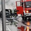 VIDEO Zapalio se auto u centru Osijeka, nitko nije ozlijeđen: 'To je naša rutinska intervencija'