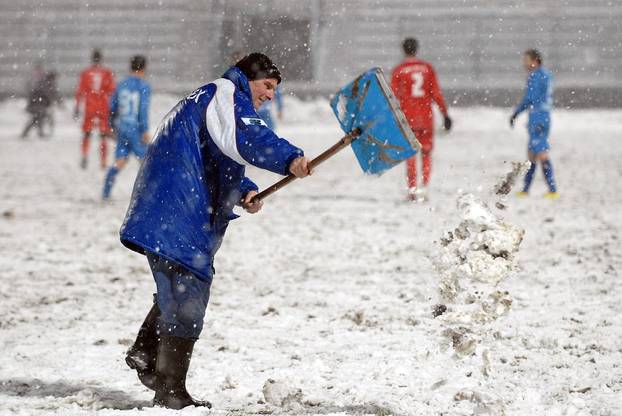 Ovako je izgledala utakmica Varaždina i Splita odigrana na današnji dan 2010.