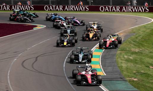 Krenulo je oktansko ludilo! Mercedes izdominirao, Ferrari uozbiljio, a Max sve iznenadio