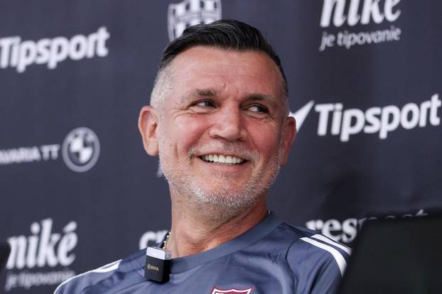 Trnava: Zoran Zekić nas konferenciji za medije uoči uzvratne utakmice između Spartak Trnave i Sarajeva