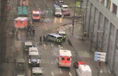 Napadač u Frankfurtu nožem je ozlijedio više ljudi: Uhitili su ga