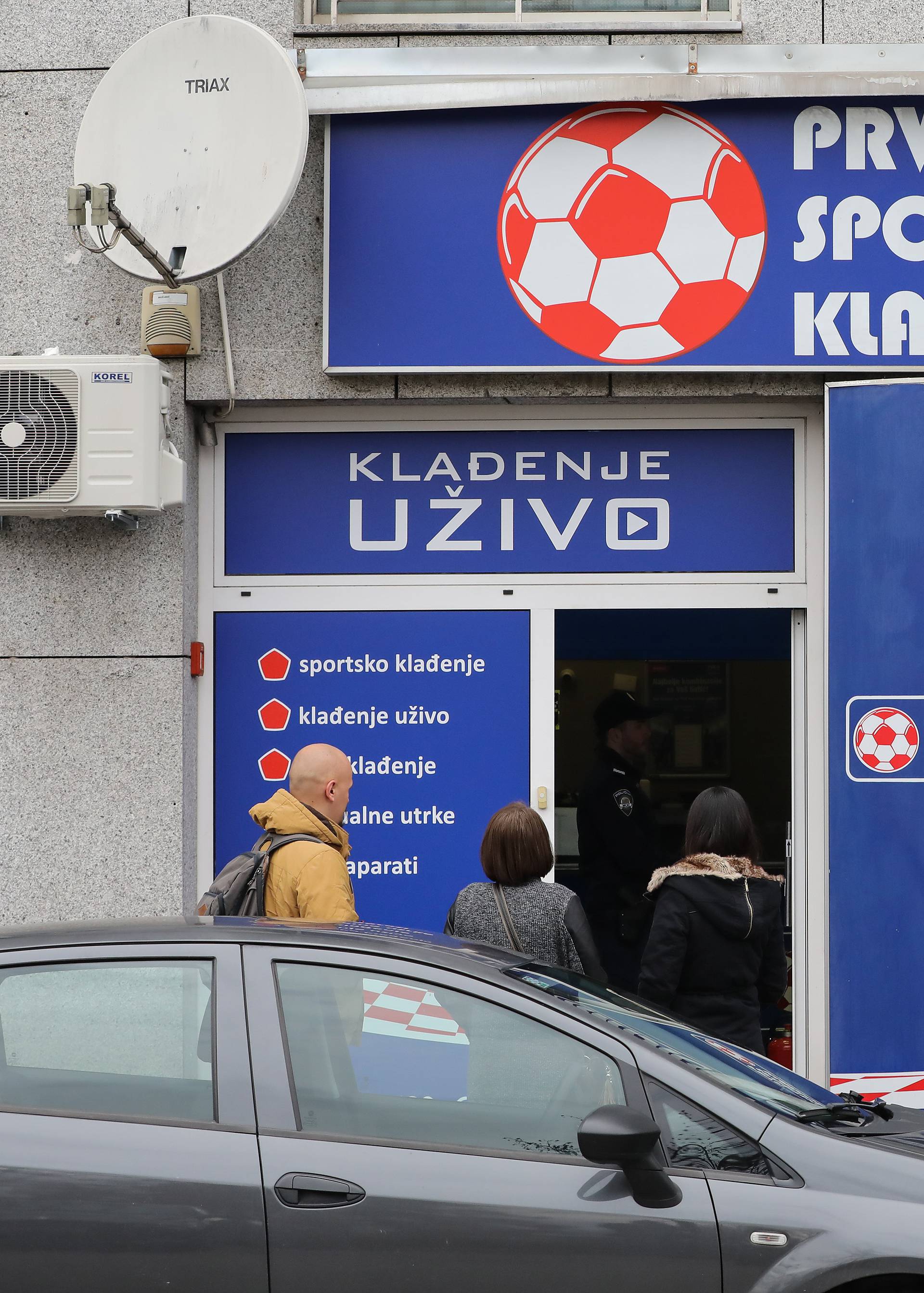 Zagreb: Policijski oÄevid nakon pljaÄke kladionice PSK u Savskoj