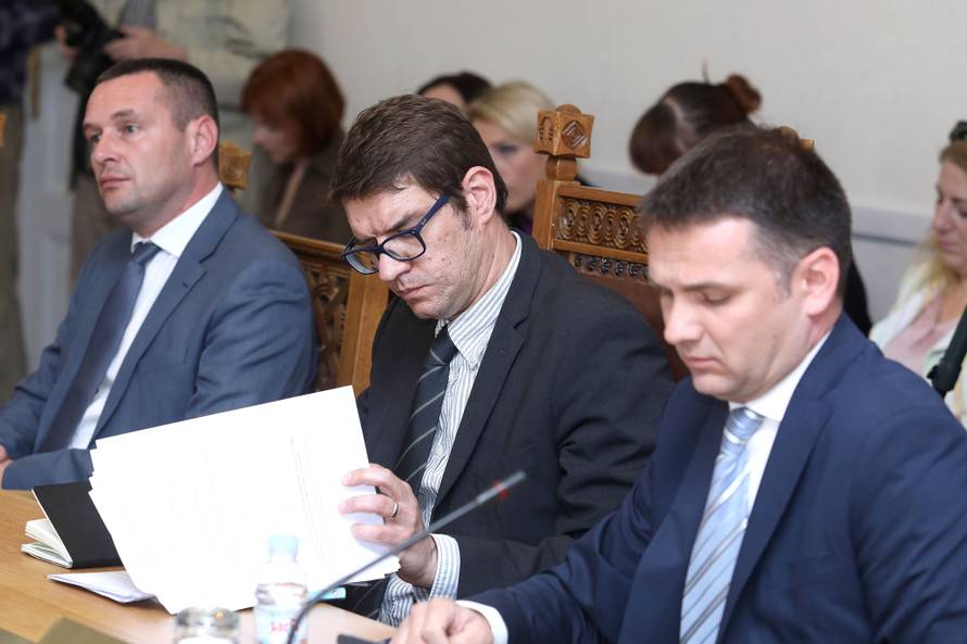 Ustavni sud treba reći koji je razuman rok za nove ministre