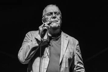 Pula: Zoran Predin uz Damirov Django Group odr&zcaron;ao koncert "Zoran pjeva Arsena"