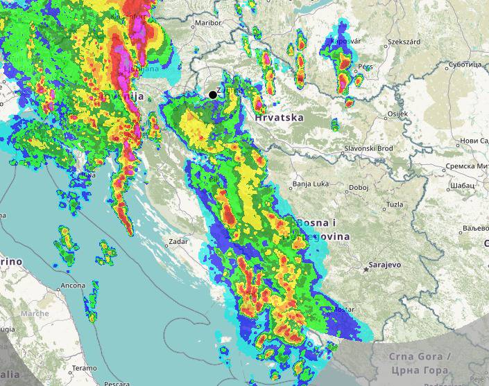 Na pragu jeseni!  Grmljavina, pljuskovi i nestabilno vrijeme  trajat će sve do četvrtka