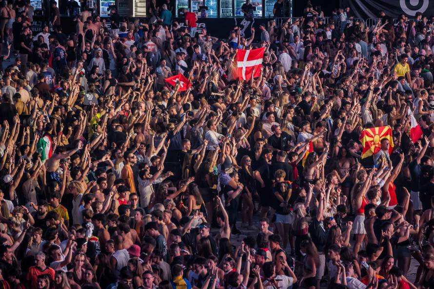 Spli: Svitanje na završetku prve večeri Ultra Festivala