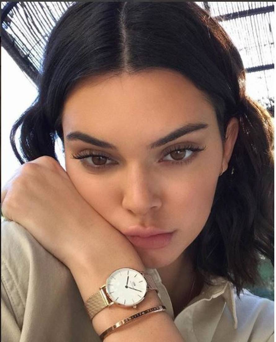 Kirurg ili Photoshop? Kendall šokirala fanove novim izgledom