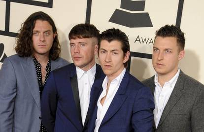 Arctic Monkeys dolaze u Pulu: 'Stižu busevima, ne žele u hotel'