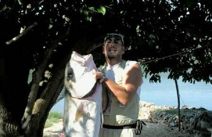 Otac i sin upecali divovsku ribu od čak 35 kilograma