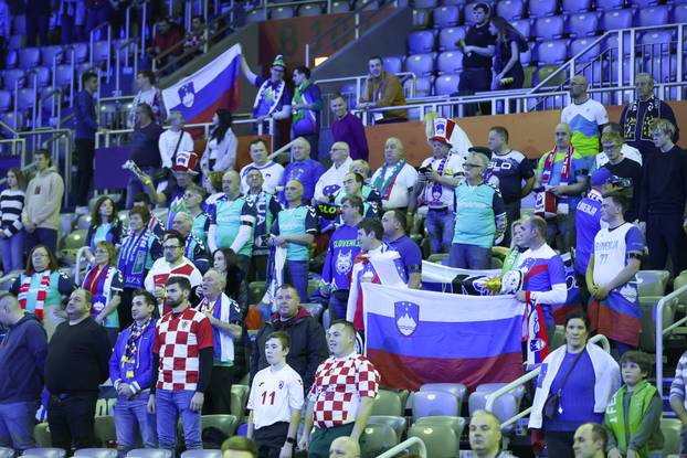Navijači na utakmici IHF Svjetskog rukometnog prvenstva 2025., Egipat - Slovenija