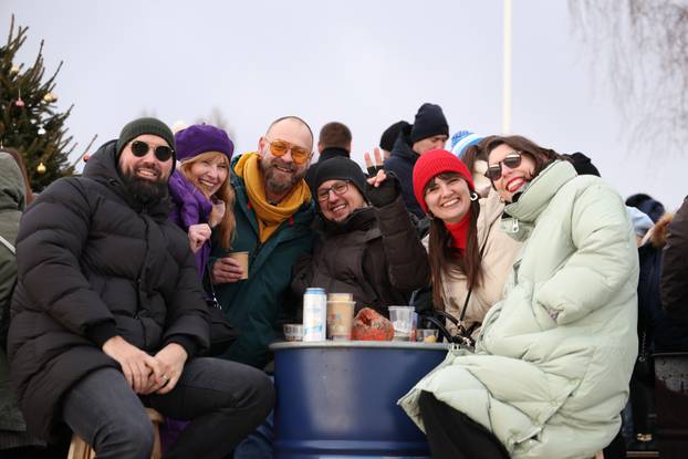 Osijek: Doček australske Nove godine u Beach Bar Bajta
