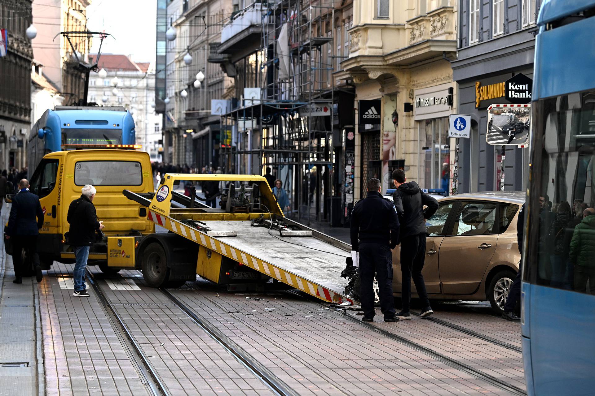 Zagreb: Prometna nesreća uzrokovala kratkotrajni zastoj tramvaja 