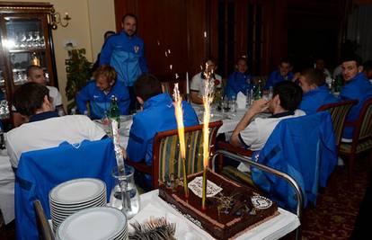 Veselo u "kockastom" taboru: Schifo je proslavio rođendan...