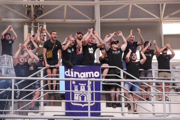 Navijači na uzvratnoj utakmici Astane i Dinama u 2. pretkolu Lige prvaka