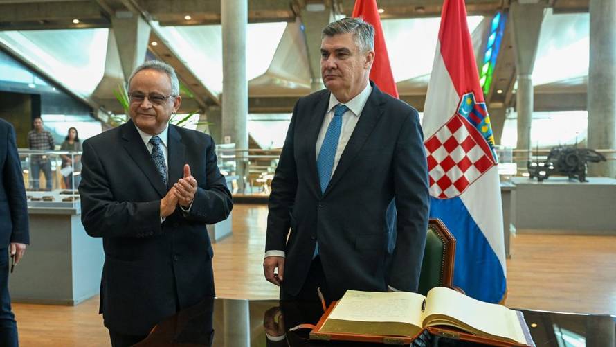 FOTO Zoran Milanović sa suprugom Sanjom u Egiptu: 'Naša suradnja nikad jača!'