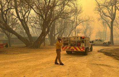Požar u Teksasu se rapidno širi: Jedan čovjek poginuo, spaljeno je 850.000 hektara zemlje