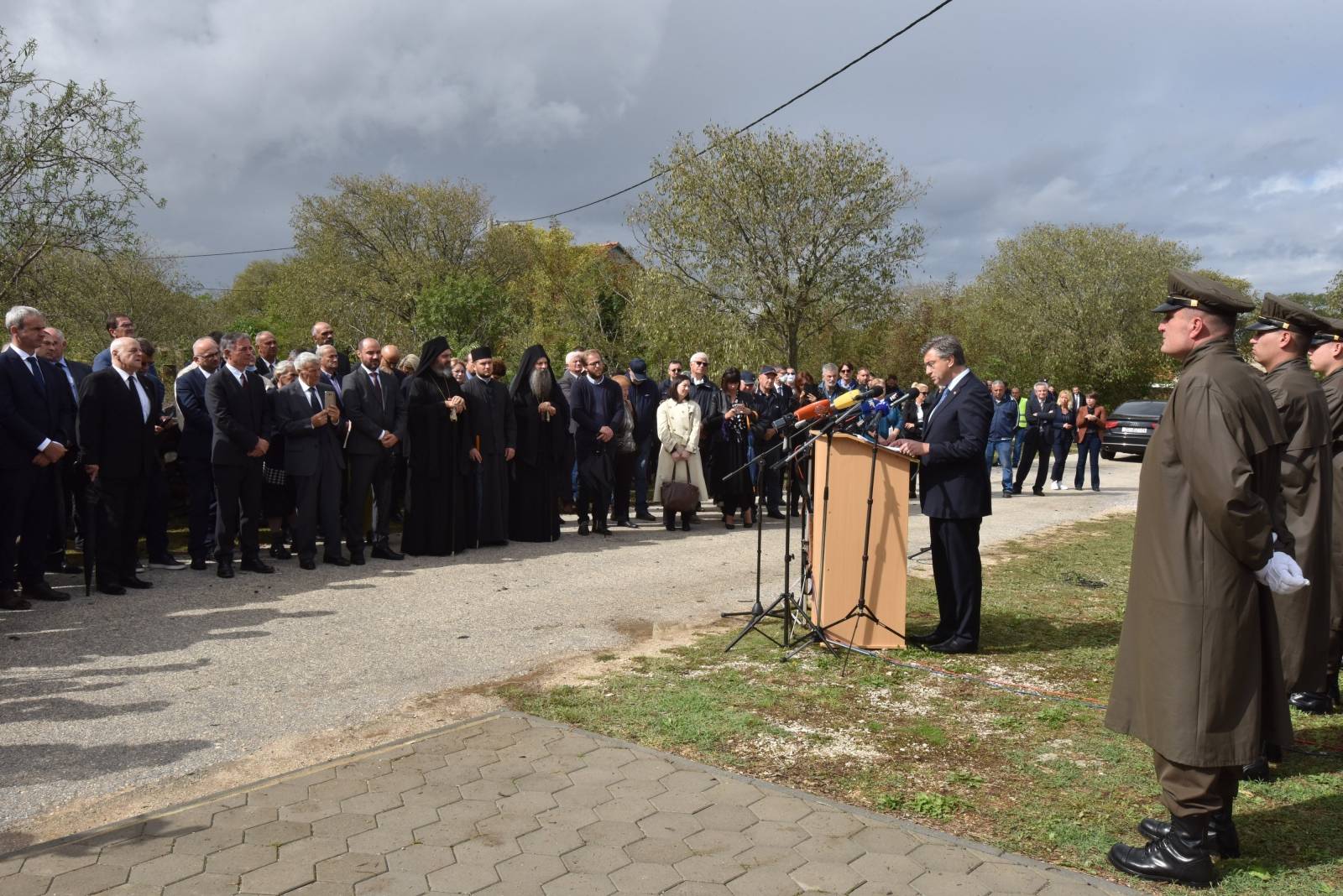 Plenković na obljetnici u spomen na srpske civile s područja Šibensko-kninske županije