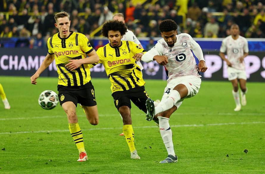 Champions League - Round of 16 - First Leg - Borussia Dortmund v Lille