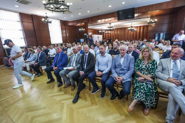 Zagreb: 204 nova majstora položila su majstorski ispit pri Obrtničkoj komori Zagreb