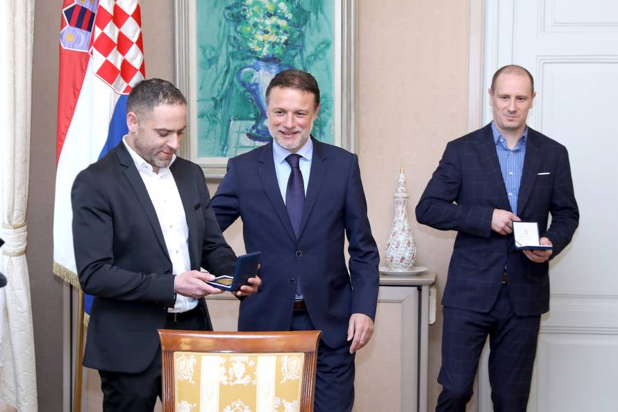 Zagreb: JandrokoviÄ primio rukometne suce koji su sudili finale Svjetskog prvenstva