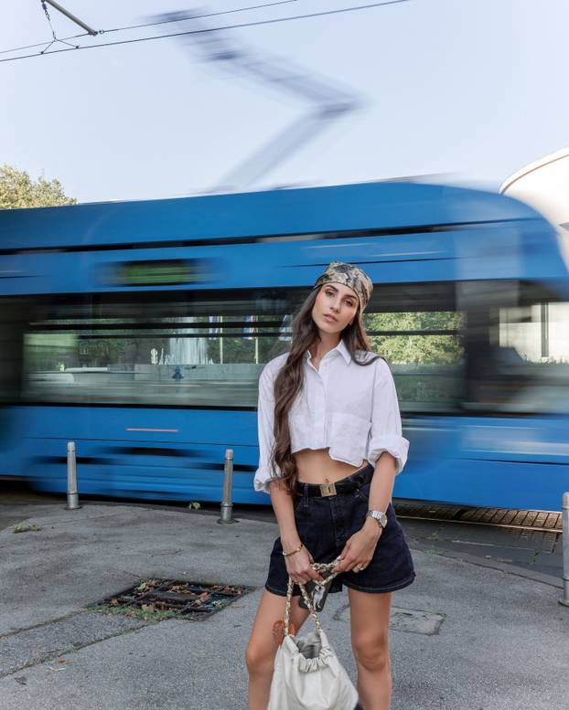 FOTO Bivša klizačica osvojila je Livakovića. Skrivala je trbuh na utakmici, sad su dobili prinovu