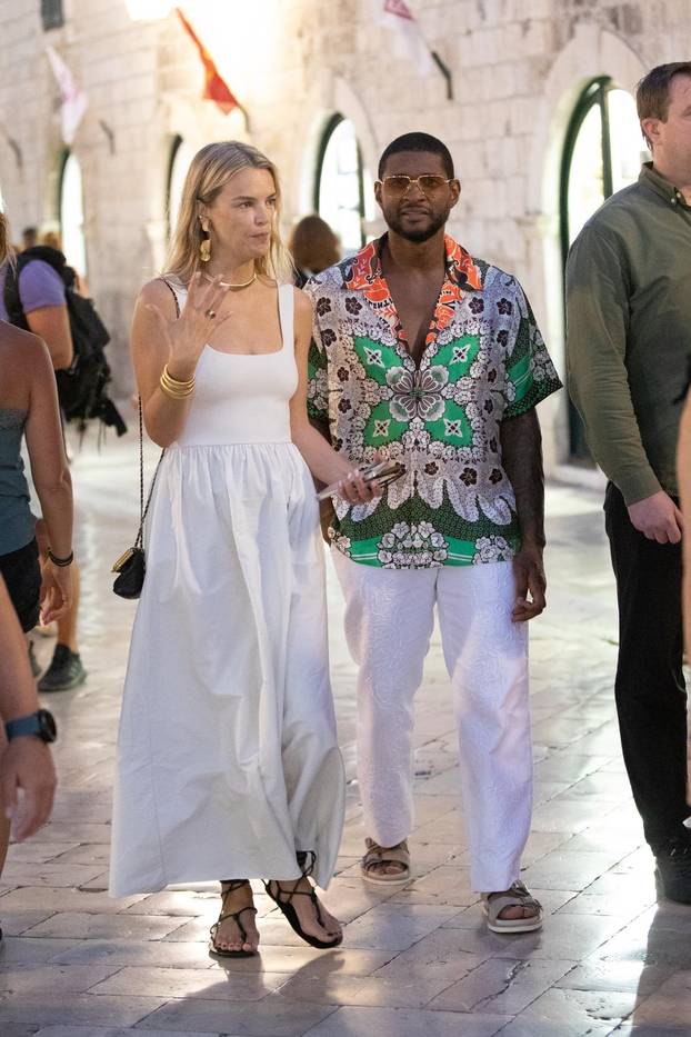 Dubrovnik: Usher i bivša manekenka Kelly Sawyer prošetali Stradunom