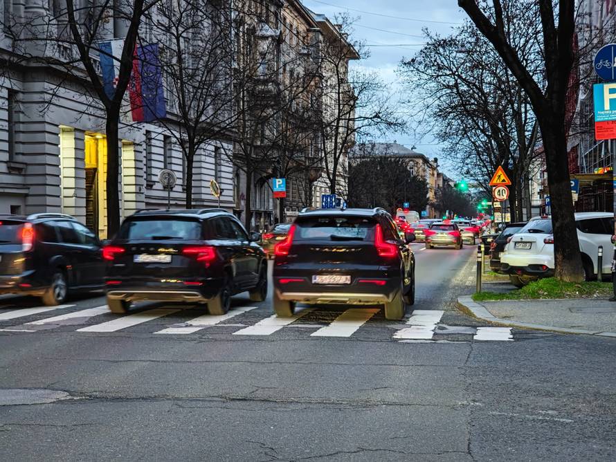 VIDEO Isprobali smo Xiaomi 17: Džepni snagator bolji od Ultre