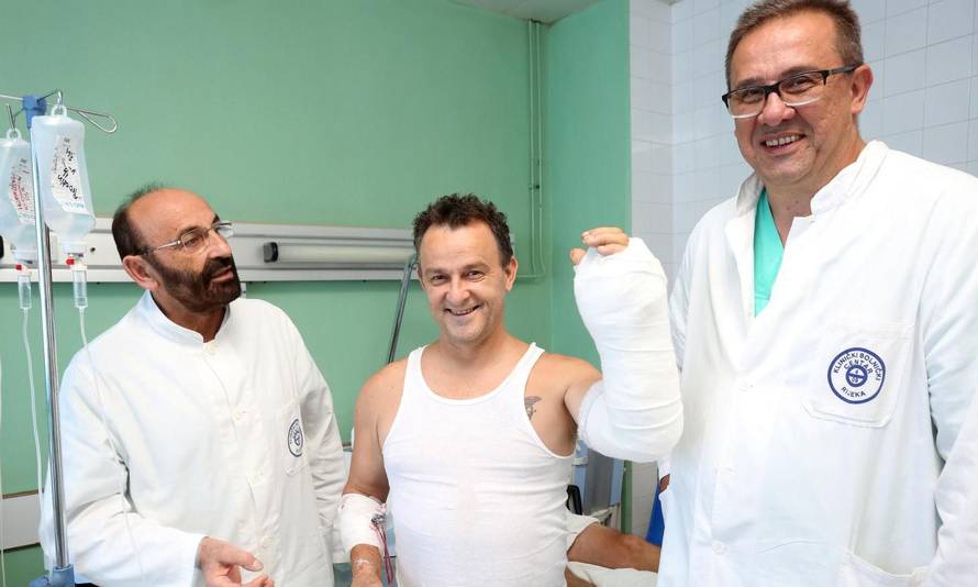 Na Hitnu sa šakom u vrećici: 'Sretan sam, opet mičem prste'