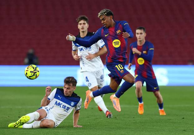 LaLiga - FC Barcelona v Deportivo Alaves