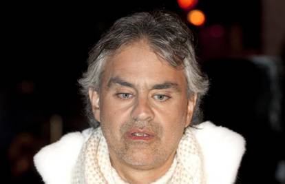 Andrea Bocelli: Osljepio sam zbog udarca loptom u glavu