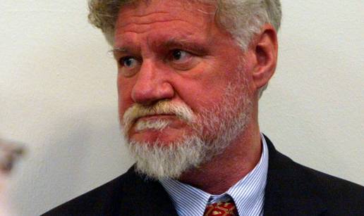 Zadnja &zcaron;elja: Ispra&cacute;aj u krugu obitelji, bez po&ccaron;asti i politi&ccaron;ara