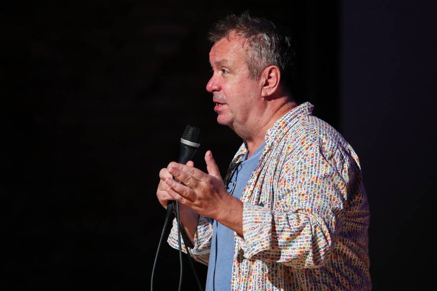 Završeno  snimanje 'Crno-bijelog svijeta': 'Likovi su nakon četiri sezone  prvi put umočili noge...'