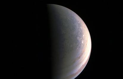 Prve snimke Jupitera: Sjeverni i južni pol izgledaju nestvarno
