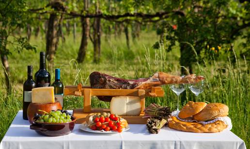 Gastro putopis: Boje, mirisi i okusi slovenskog raja na zemlji