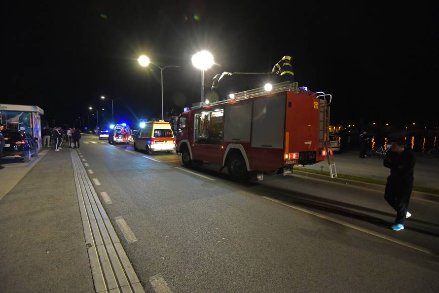 Zadar: Automobilom sletjeli u more, poginula dvojica mladića
