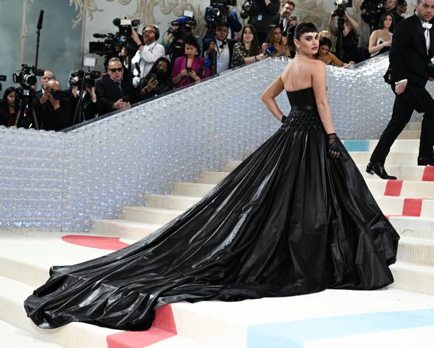 The Met Gala - Karl Lagerfeld A Line of Beauty 