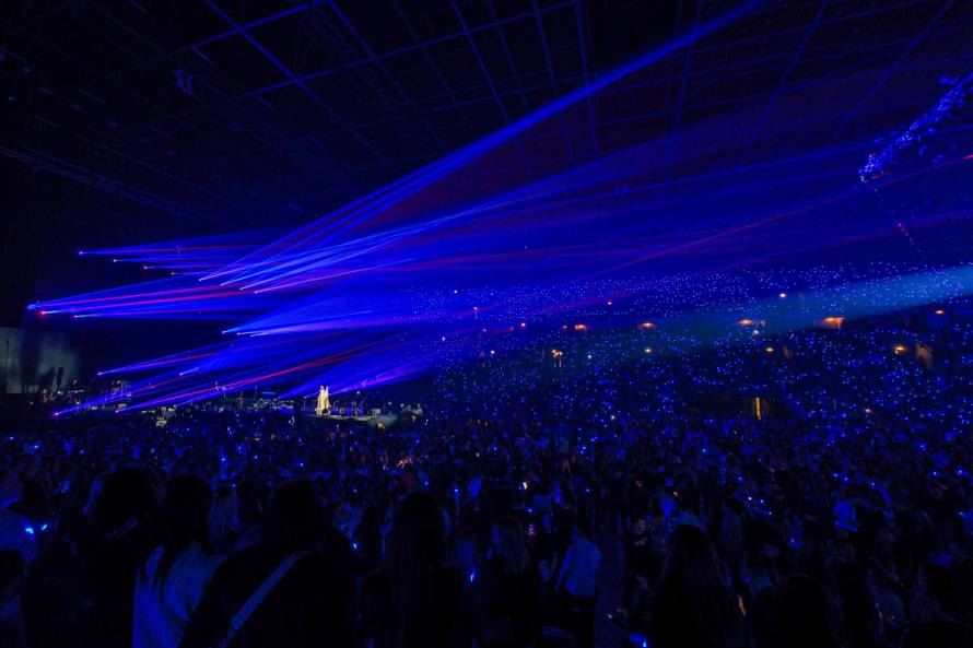 Brena posvetila dio koncerta u Areni Oliveru Dragojeviću: 'On je najveći, znam da će nas čuti'