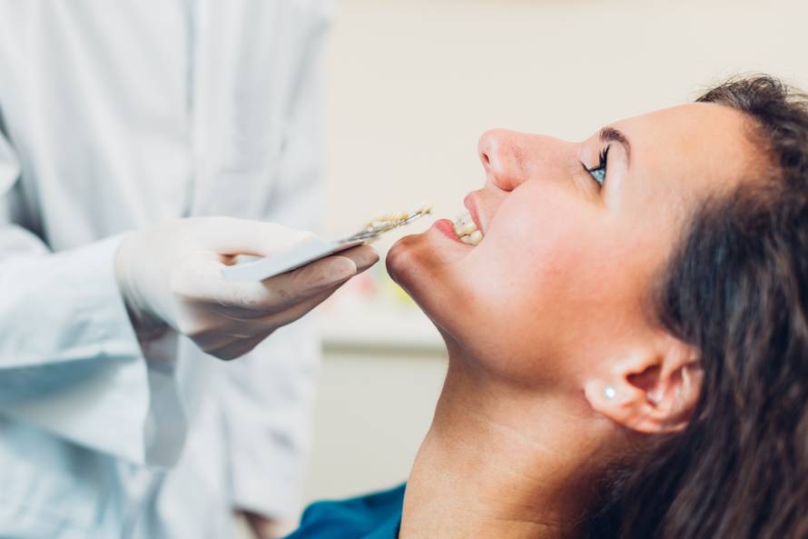 Ovih 7 rizika morate biti svjesni ako unosite previše vitamina C