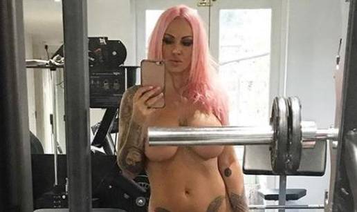 Jodie Marsh slavi rođendan: Gola skida 'blagdanske' kalorije