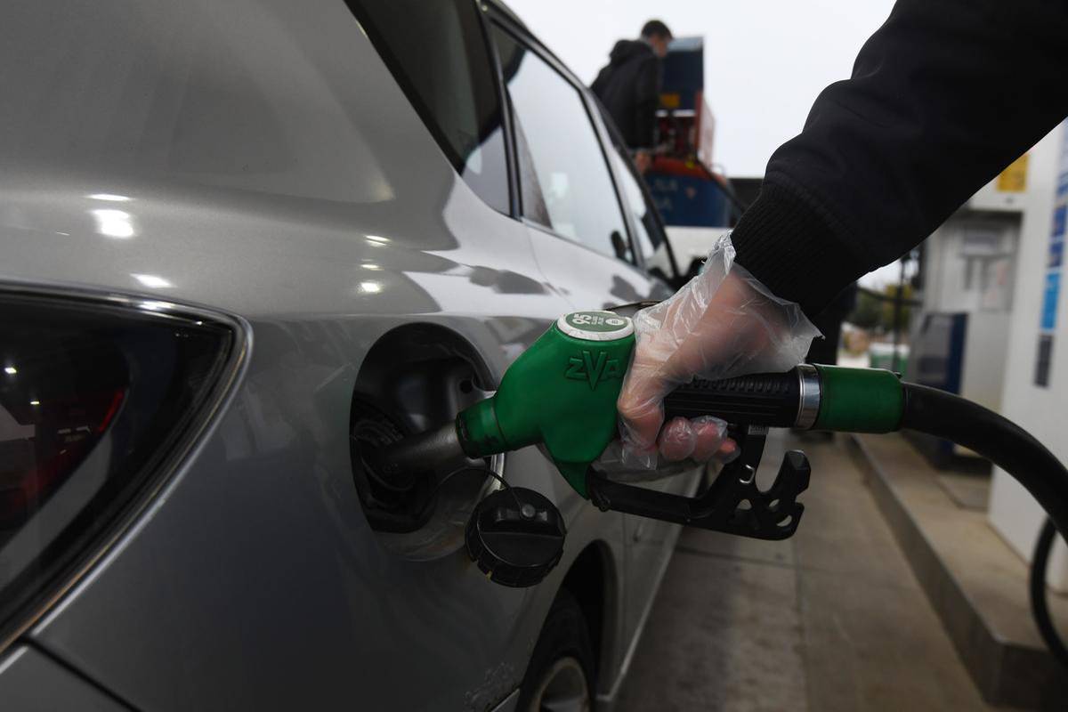 Od danas nove cijene goriva: Evo koliko ćete platiti prosječni tank benzina, a koliko dizela