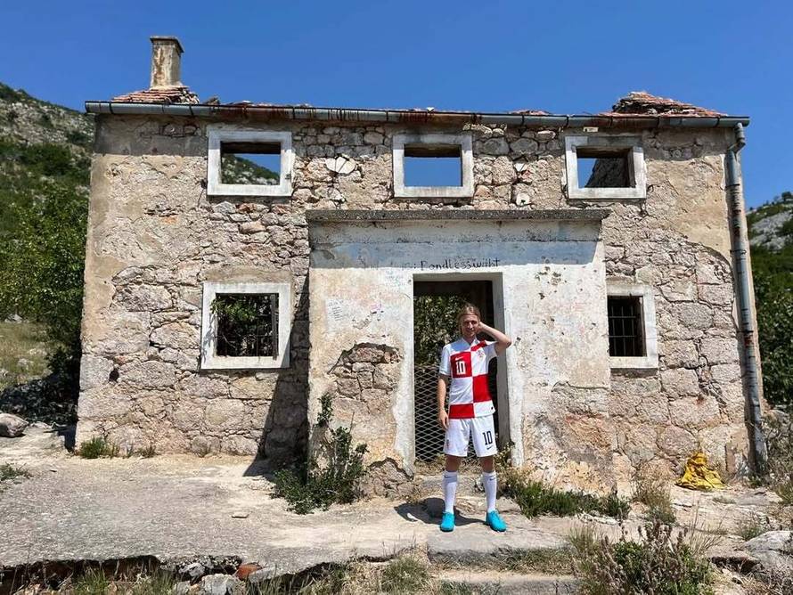 Ekipa predstave o Luki Modriću: U Obrovcu je bilo baš emotivno, svi su plakali na scenu s djedom